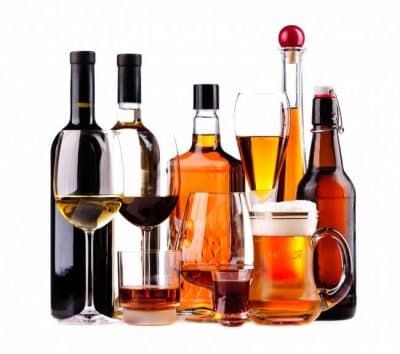 Different-Alcoholic-Drinks-49028294-650x575